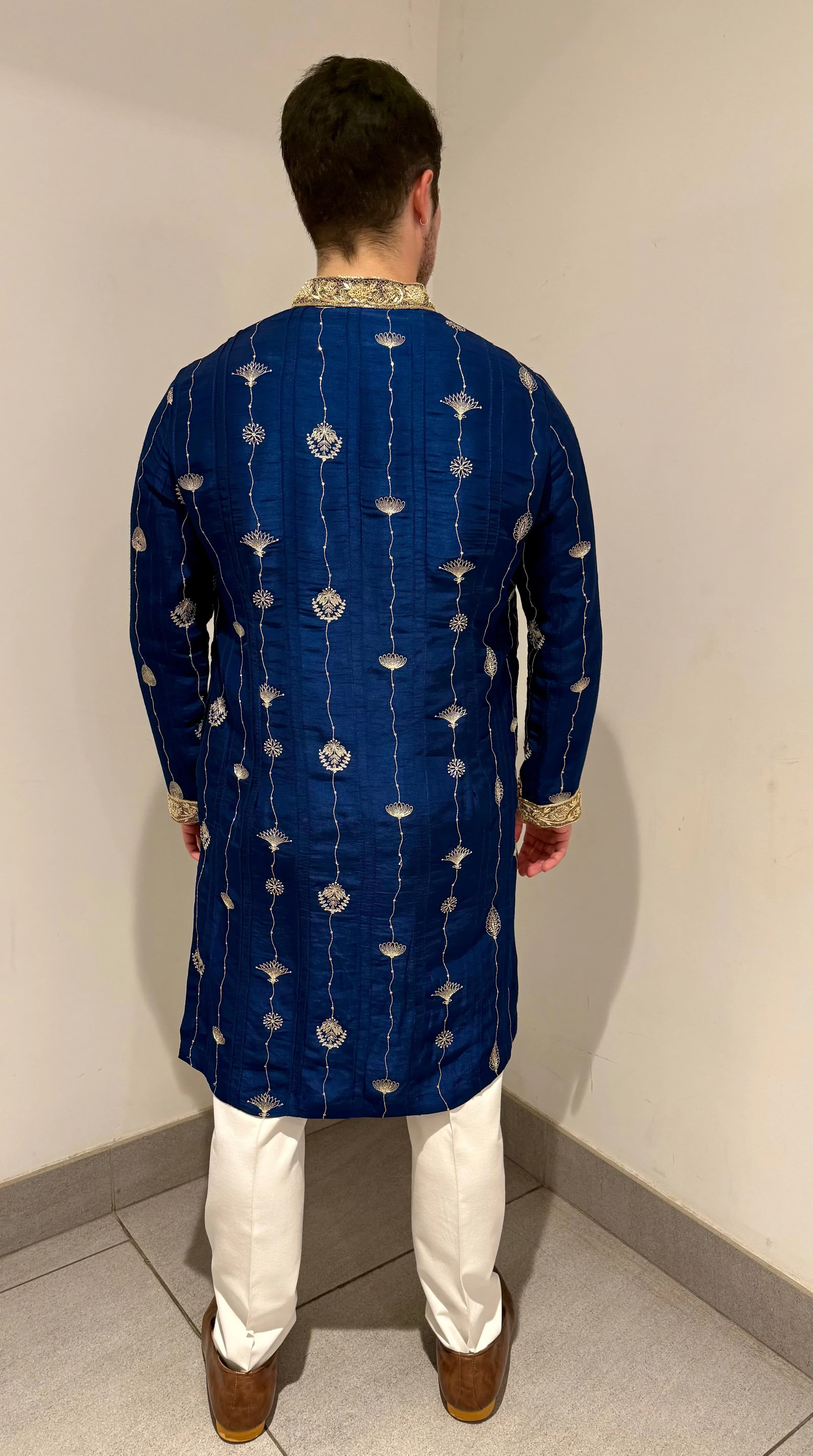 Image 4 of Danny Kurta with shawl - Rental
